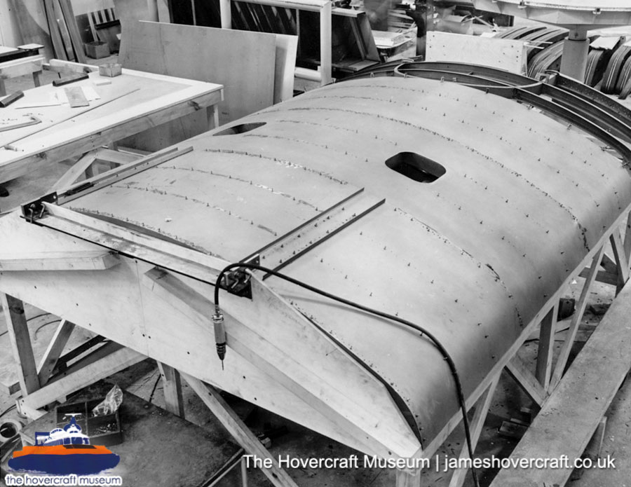 SRN6 close-up details - Roof (The Hovercraft Museum Trust).
